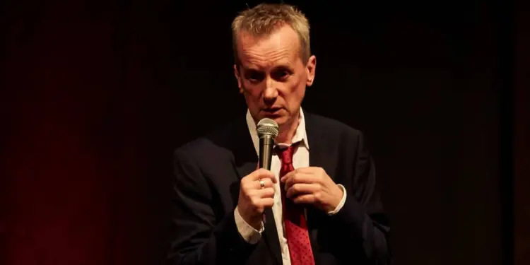 Edinburgh Review: Frank Skinner: 30 Years of Dirt at Assembly George Square